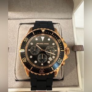 Michael kors rose gold men’s or women’s watch